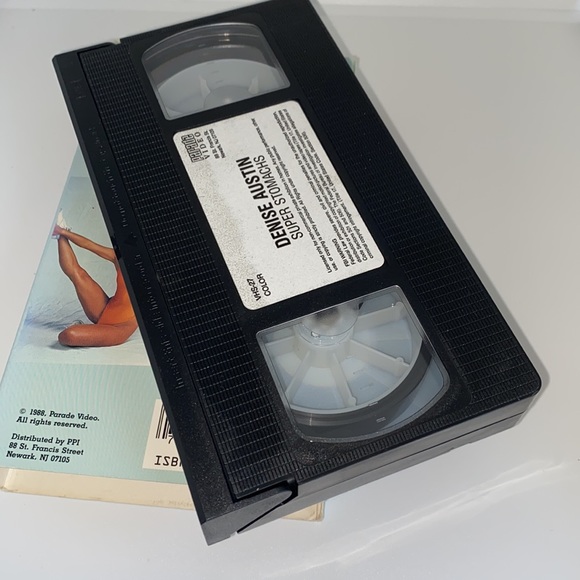 VHS Tape Denise Austin Super Stomachs - Picture 3 of 3